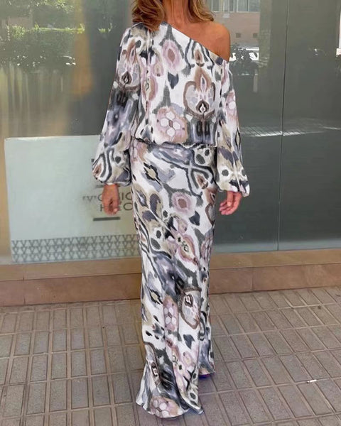 Vestido a color con un hombro al descubierto